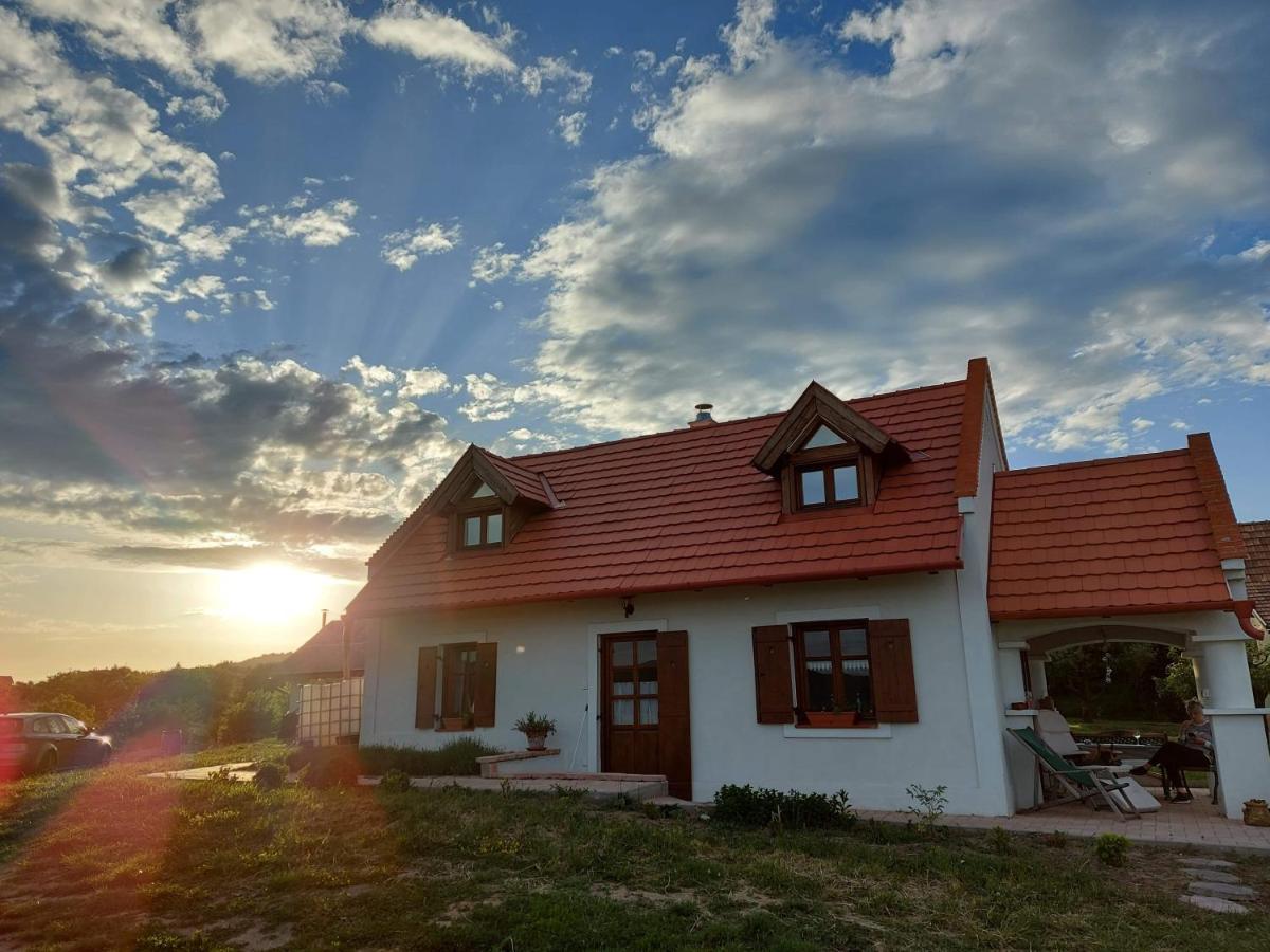 Lesencetomaj Casa Beata 빌라 외부 사진