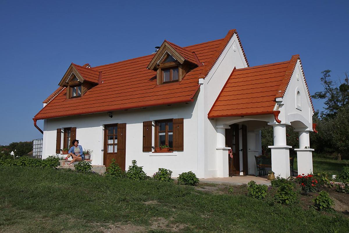 Lesencetomaj Casa Beata 빌라 외부 사진