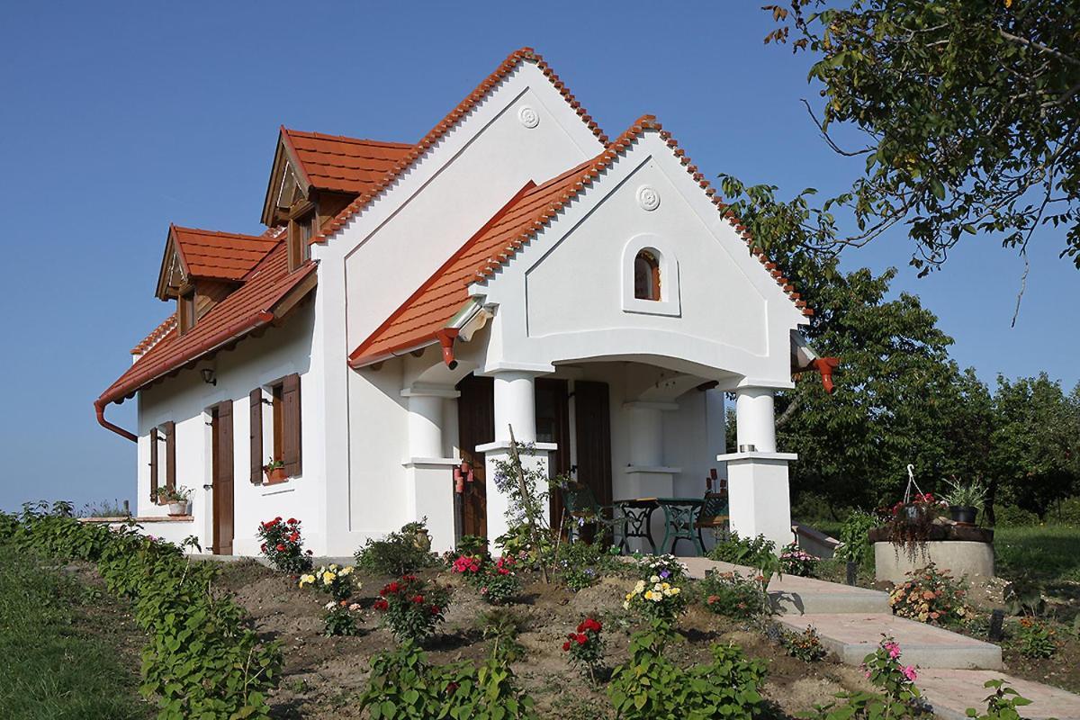 Lesencetomaj Casa Beata 빌라 외부 사진